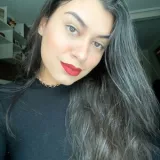 Isabel - Prof de design de moda - Cabuçu