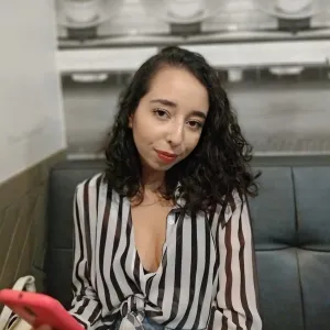 Beatriz - Prof de ciências sociais - Itaquera