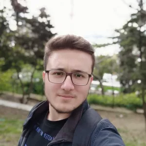 Mustafa - Matematik öğretmeni - İstanbul
