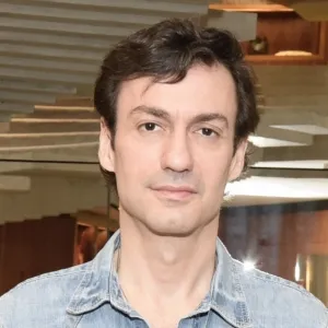 Mario - Prof de expressão oral - inglês - Jardim Vitoria Regia (Zona Oeste)
