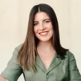 Ezgi - Güzel sanatlara hazırlık öğretmeni - İstanbul