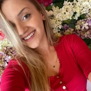 Amanda - Professor de direito trabalhista - Anápolis
