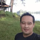 Teguh - Guru mengemudi mobil - Kecamatan Astanaanyar