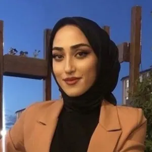 Zeynep - Yağlı boya öğretmeni - İpekyolu