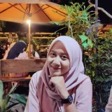 Lisa - Guru ekonomi - Kabupaten Jember