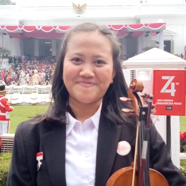 Sarjana S1 Pend. Musik Institut Seni Indonesia Yogyakarta membuka les privat biola dan viola bagi anak-anak usia 5-12th.