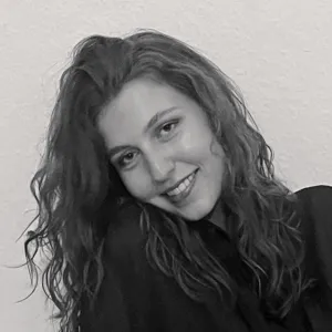 Vérane - Graphic design tutor - London