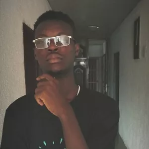 Praise - Computer programming tutor - Lekki