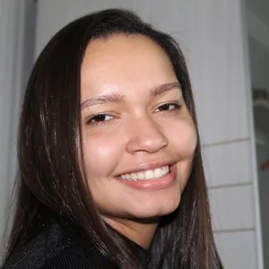 Elisa - Prof de auxílio para alunos com problemas de leitura - 