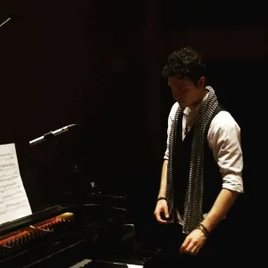 Júlio César - Prof de teoria da música - Farroupilha