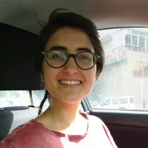Alejandra - Profe de inglés - Mira