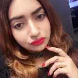 Roxanne - Make-up teacher - Mumbai