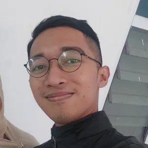 Faiz - Guru video editing - Magelang