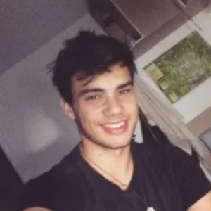 Leandro - Prof de biologia - Maria Antonieta