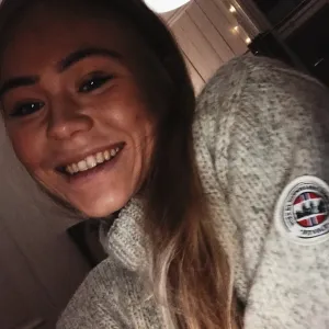 Nora -  leksehjelplærer - Bærum