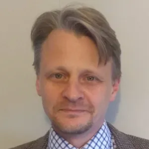 Simon - Maths tutor - Burton