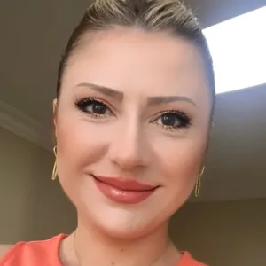 Serpil - Tarih öğretmeni - 