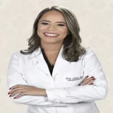 Laíza - Prof de odontologia - Vila Isabel