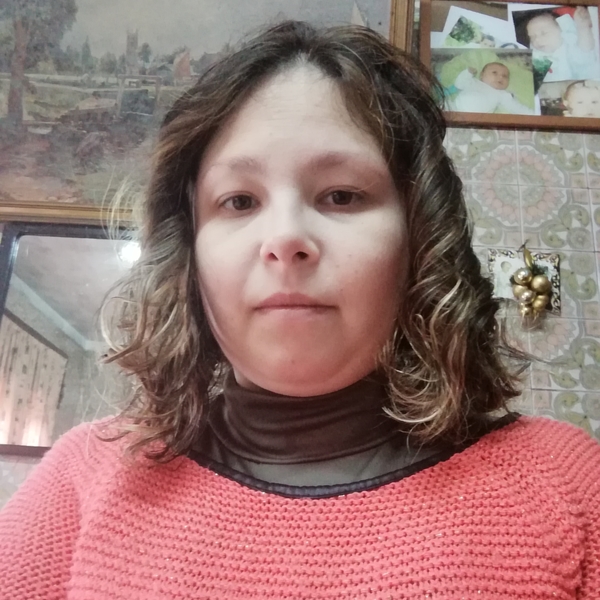 Professora de Música dedicada com experiência na área e paixão na profissão