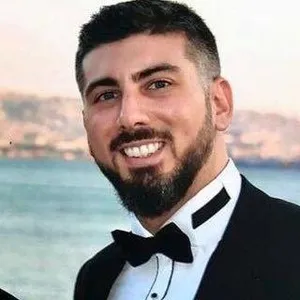 Bilge - Dövüş sporları öğretmeni - 