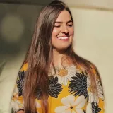 Maria - Prof de odontologia - Village da Luz