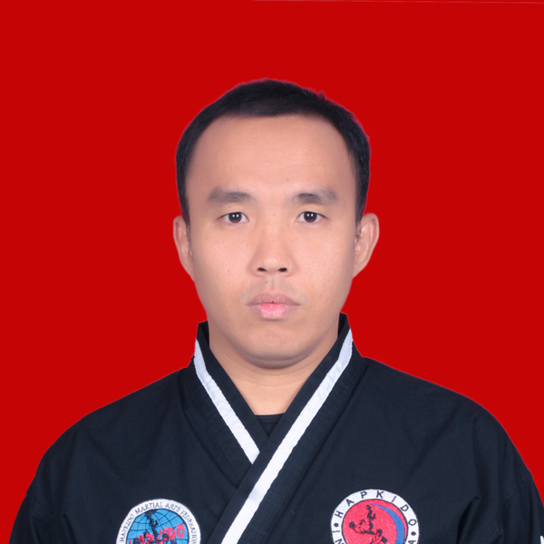 Praktisi beladiri sejak tahun 2002. Mulai melatih sejak 2005. Bersertifikat Taekwondo, Kumdo dan Hapkido. Pelatih berlisensi, masih aktif berlatih dan melatih. Aktif sebagai wasit Hapkido Indonesia be