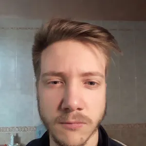 Pierluigi - Insegnante di chimie post bac - Airali