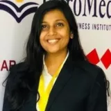 Nishi - Maths tutor - Thane