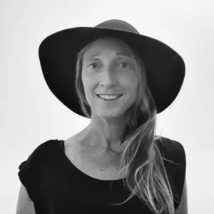 Tania - English tutor - Bogangar
