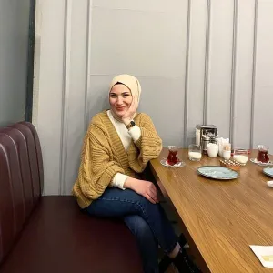 Öznur - Kimya öğretmeni - Didim