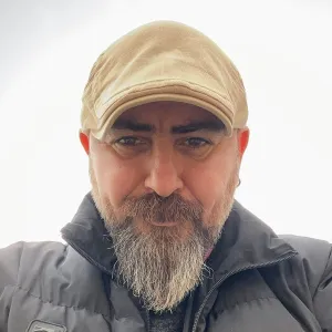 Engin Niyazi - Web sitesi tasarımı öğretmeni - İstanbul