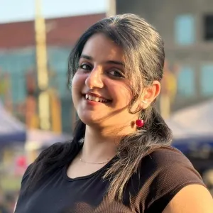 Meenakshi - Geography tutor - Lucknow