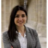 Alexandra - Prof de Droit administratif - Paris 11e