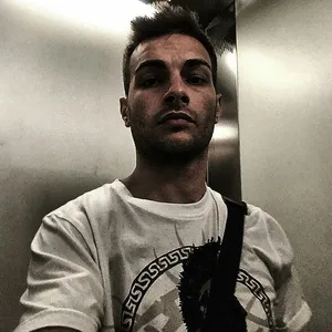 Valerio - Insegnante di informatica per debuttanti - Benevento
