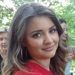 Lina - BWL-Lehrerin - Bordesholm