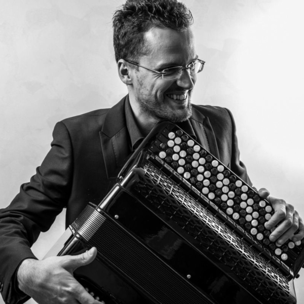Professeur de conservatorie, chercheur, passionné par tous les mondes de l'accordéon, Bruxelles (Forest)