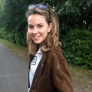 Julie - Profe de inglés - Son Vida
