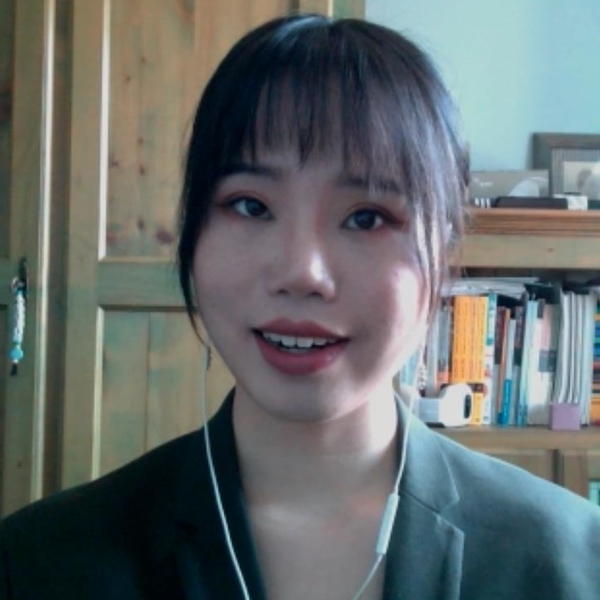 Madrelingua cinese laureata magistrale a Firenze propone lezioni di Lingua Cinese per tutti i livelli