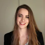 Laura - Prof de français - Fréjus