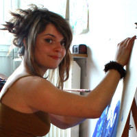 Illustratrice professionnelle donne cours de dessin/illustration/BD/toute technique à Lyon dans son atelier !