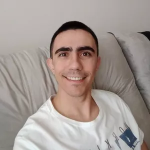 Vinícius - ESL tutor - Angola