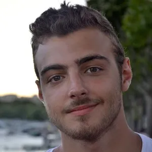 Léo - Prof de français - Lyon