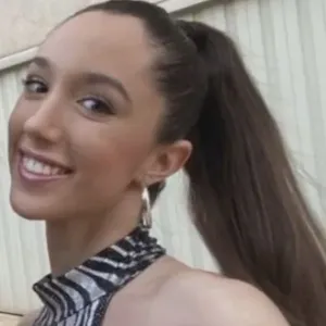 Lara - Profesor de apoyo escolar - Benifayó