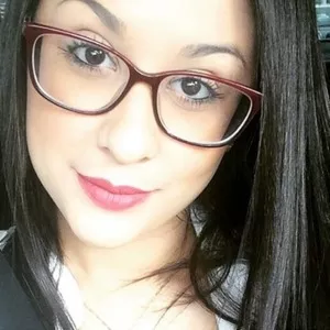 Raphaela - Professor de Gramática - Cubatão