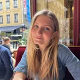 Eva - Prof de français - Thoiry