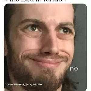 Mi ritengo simpatico - Insegnante di latino - Napoli