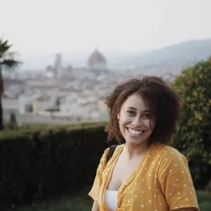 Leah - English tutor - London