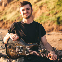 Professional young songwriter / guitarist with studio and touring experience teaching all levels of songwriting, composition and more!