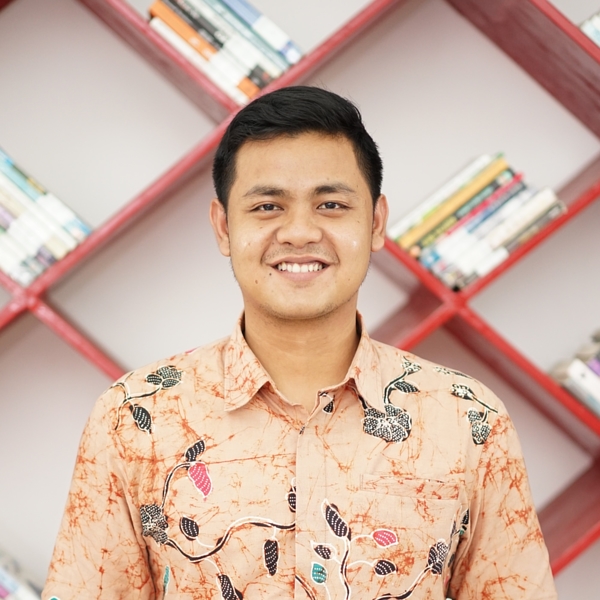 7 years Experienced TOEFL ITP & IELTS Tutor Memberikan Kursus Privat yang Effective, Efficient and Enjoyable di Surabaya