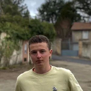 Ronan - Prof de maths - Saint-Étienne